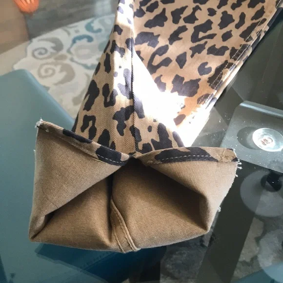 JEANS SIZE 10/30 LEOPARD SKINNY VINTAGE DISTRESSED.5 pockets w golden zip NWT❤️ - Picture 7 of 15